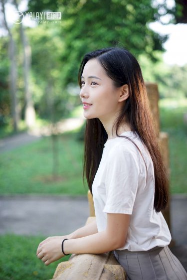 人间四月天在线高清免费观看
