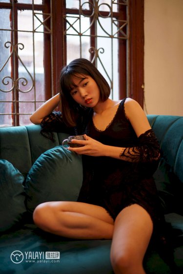 花开淡墨痕